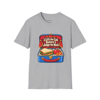 Graphic fitness T-shirt featuring the "I Lift the Lid Before I Judge the Meal" design.