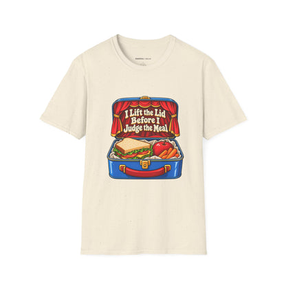 Graphic fitness T-shirt featuring the "I Lift the Lid Before I Judge the Meal" design.