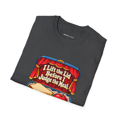 Graphic fitness T-shirt featuring the "I Lift the Lid Before I Judge the Meal" design.